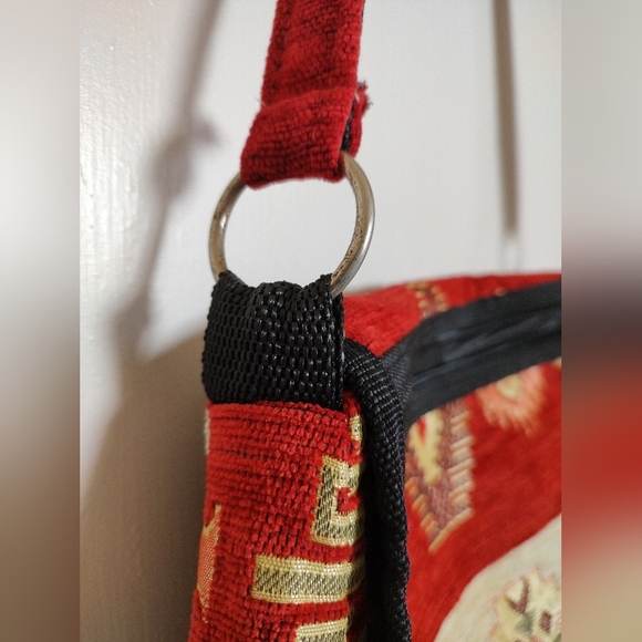 Aztec Southwestern Red and Cream Patterned Messenger Bag - Picture 5 of 10